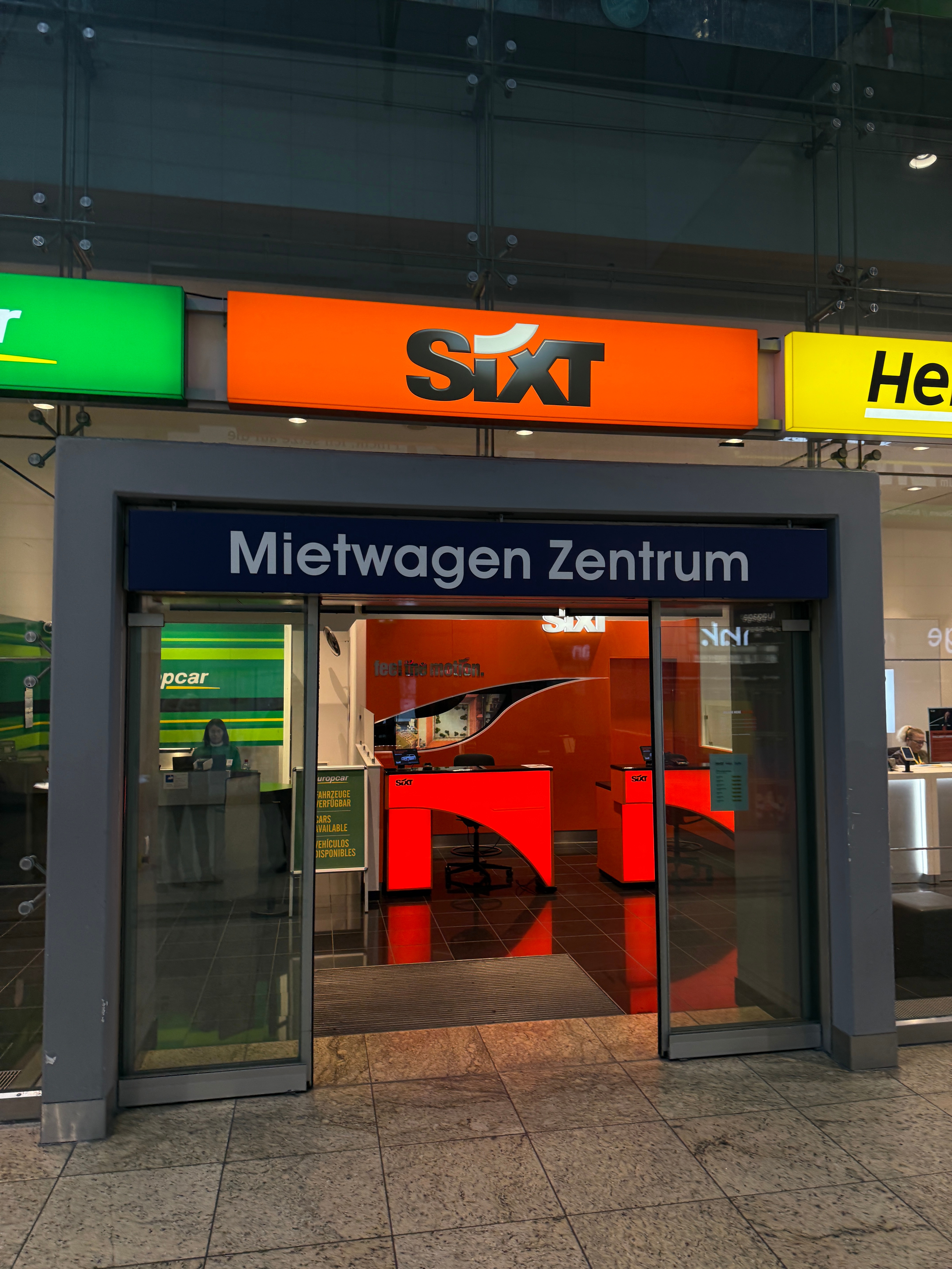 SIXT Autovermietung Köln Hauptbahnhof, Trankgasse 11 im Hbf in Köln