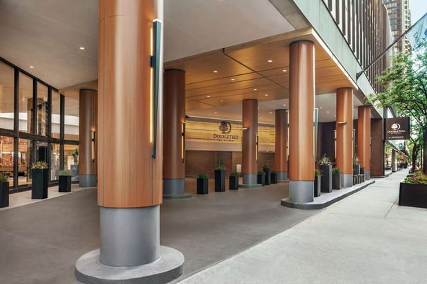 Images Hilton Grand Vacations Club Chicago Magnificent Mile