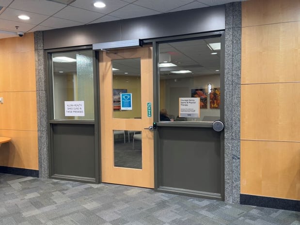 Images Courage Kenny Sports & Physical Therapy – St. Paul, Doctors Professional Building