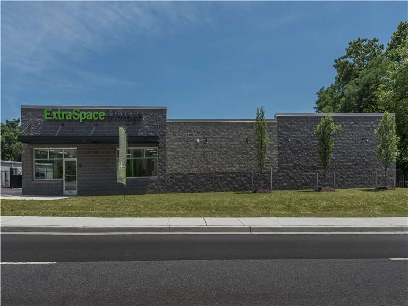 Beauty Image - Extra Space Storage at 707 S Caton Ave, Baltimore, MD 21229
