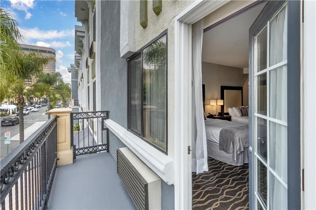 Images Best Western Plus Hotel at the Convention Center