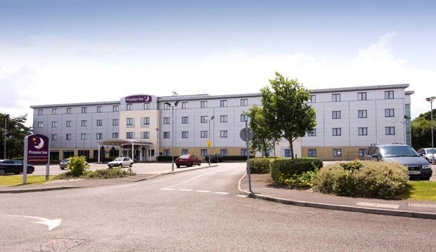 Premier Inn Poole North - Hotels in Poole BH17 7DA - 192.com