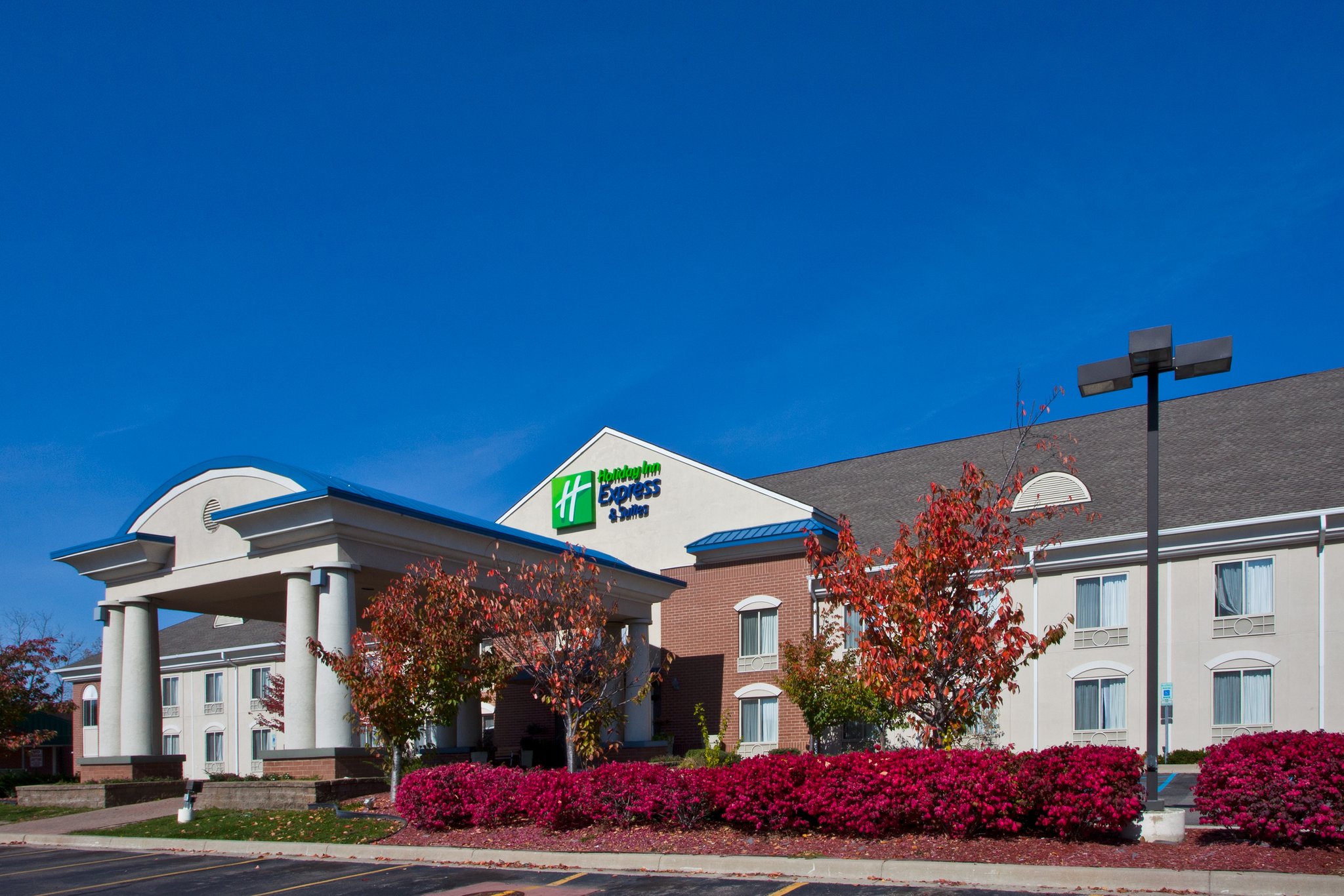 Holiday Inn Express & Suites Waterford by IHG