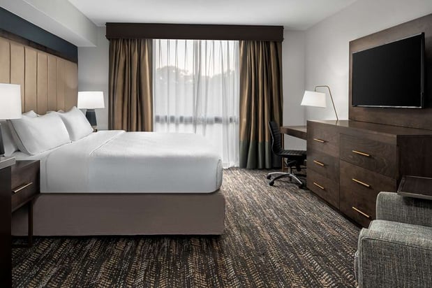 Images Embassy Suites by Hilton Nashville Airport