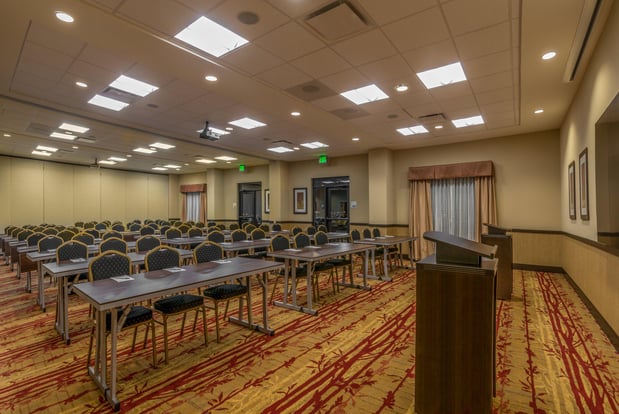 Images Holiday Inn Express & Suites Denver South - Castle Rock by IHG