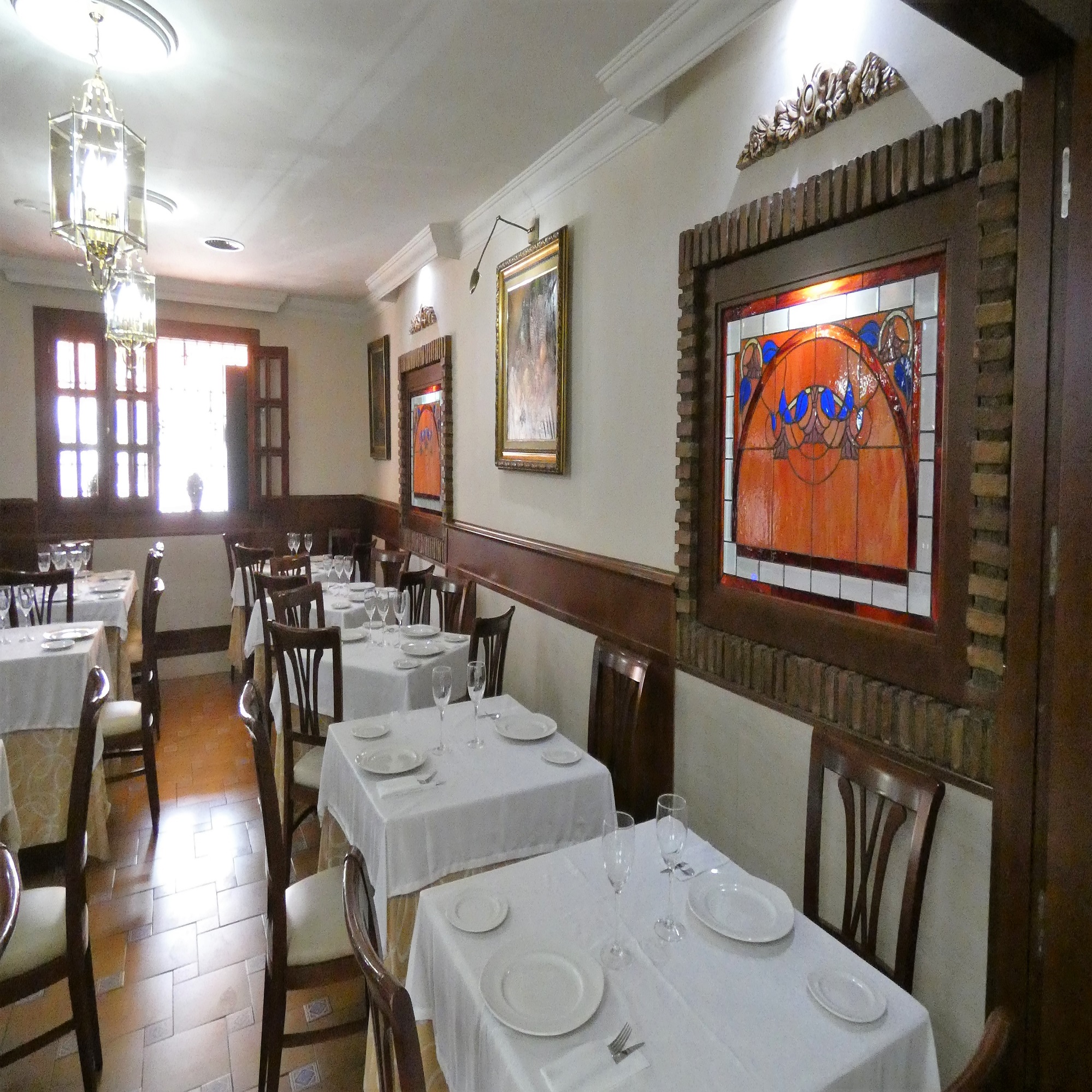 Foto de Restaurante los Faroles Cenes de la Vega