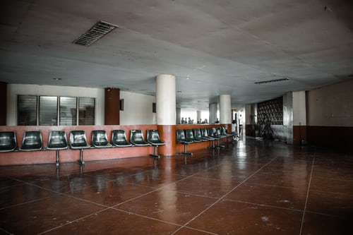 Ivan Flooring and Carpeting LLC Logo