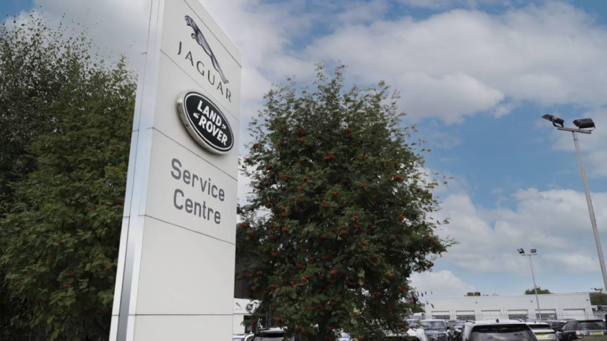 Images Land Rover Service Centre Nottingham