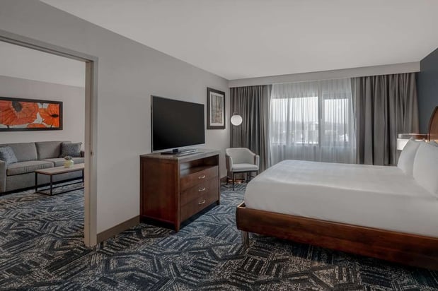 Images Hilton Garden Inn Burlington Downtown