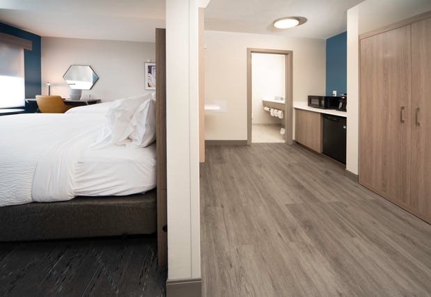 Images Holiday Inn Express & Suites Indianapolis - East by IHG