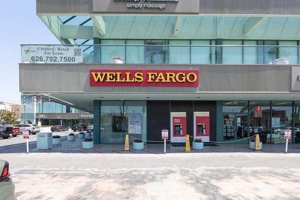 Images Wells Fargo Bank