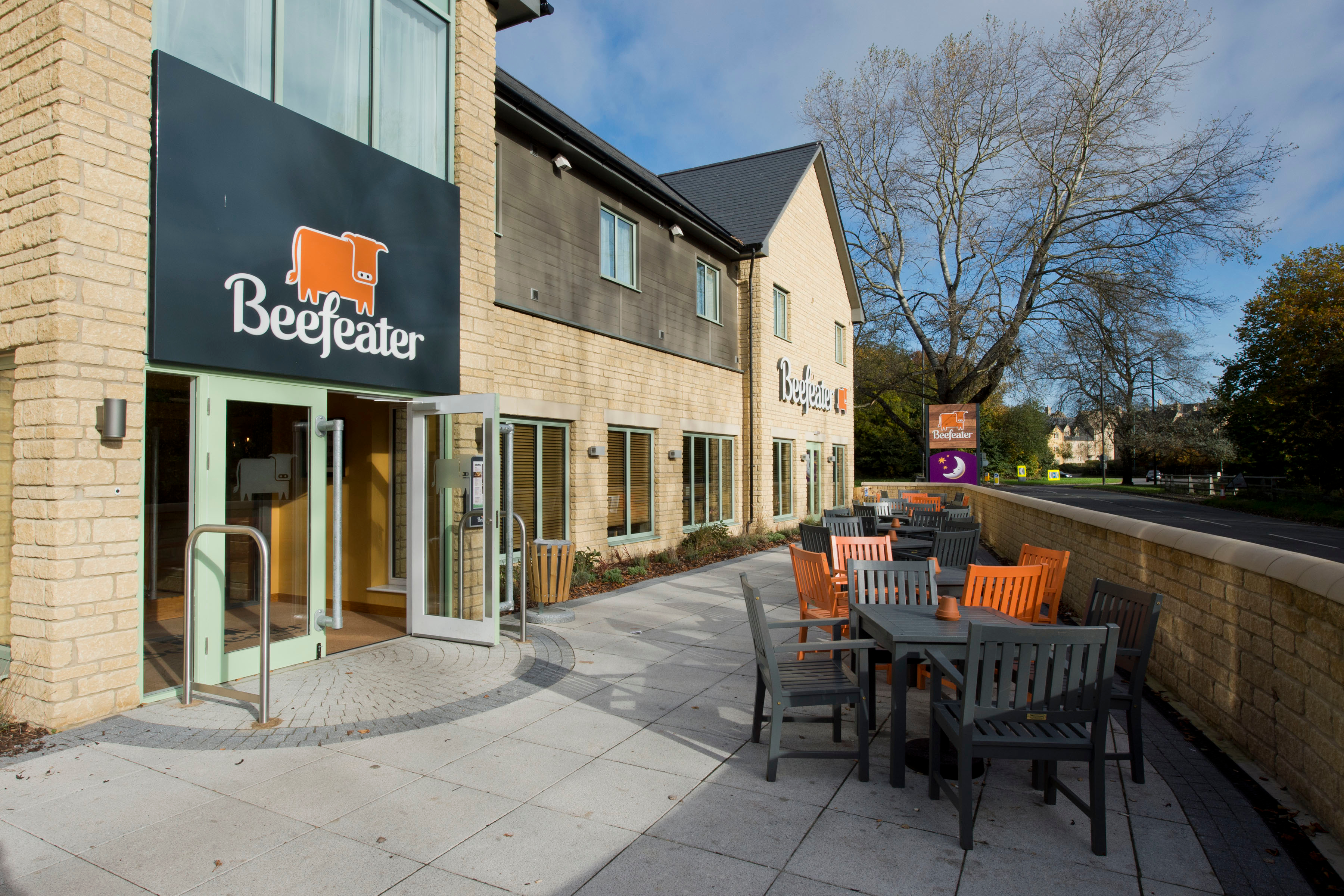 Images Cirencester Beefeater