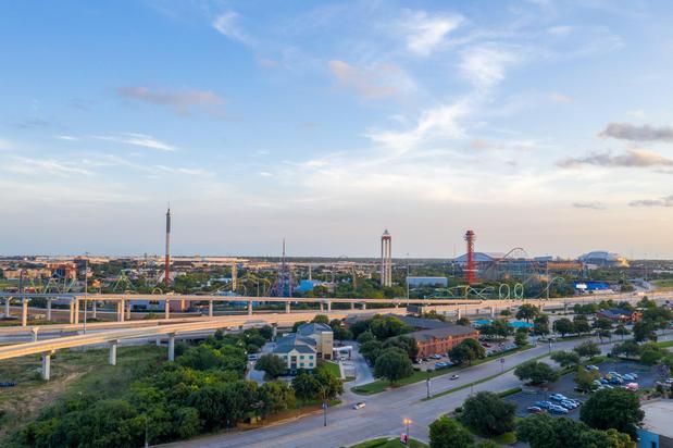 Images Holiday Inn Express & Suites Arlington North – Stadium Area by IHG