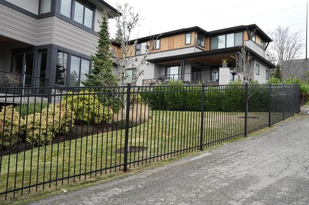 Images Optima Fence and Deck