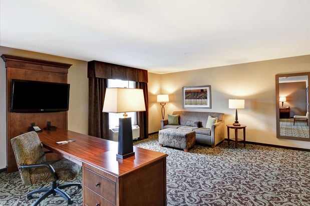 Images Hampton Inn & Suites New Hartford
