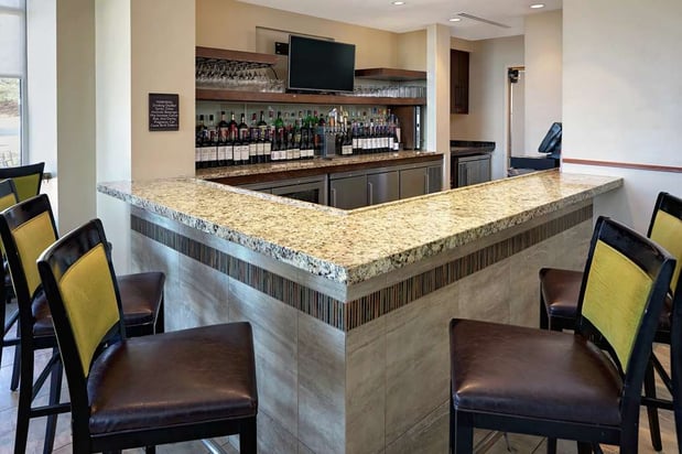 Images Hilton Garden Inn Hartford North/Bradley Int'l Airport