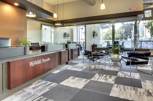 Images The Moeller Group - Niki Moeller- Twin Cities Real Estate