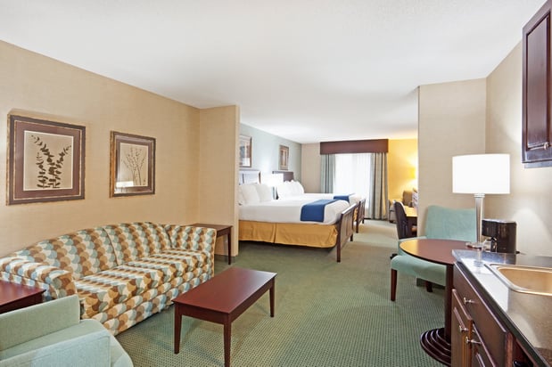 Images Holiday Inn Express & Suites Meriden by IHG