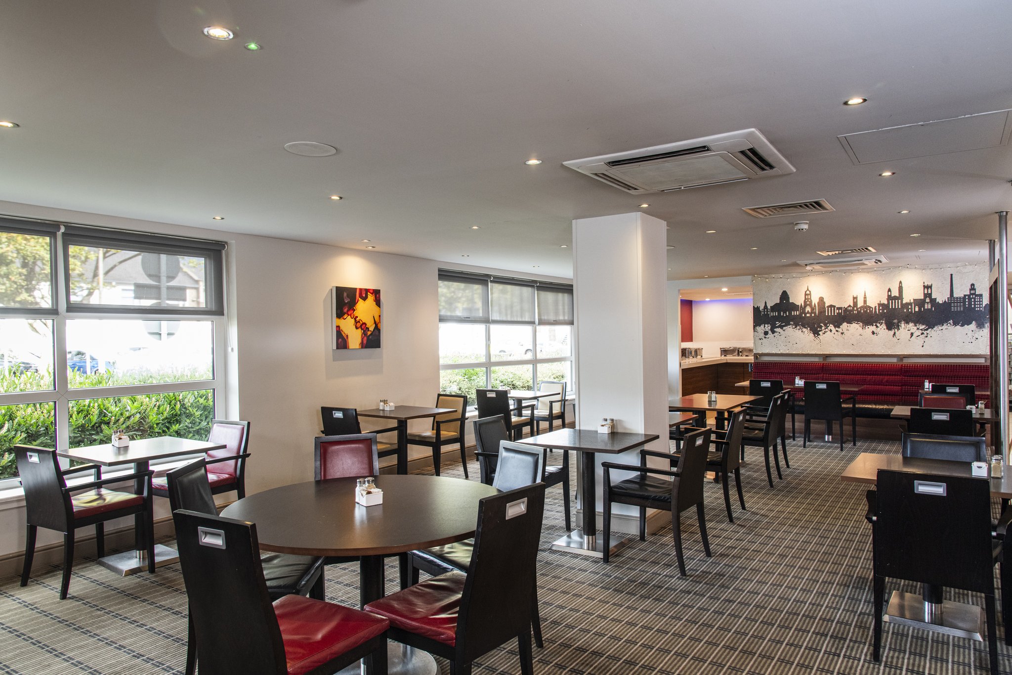 Images Holiday Inn Express Glasgow Airport by IHG