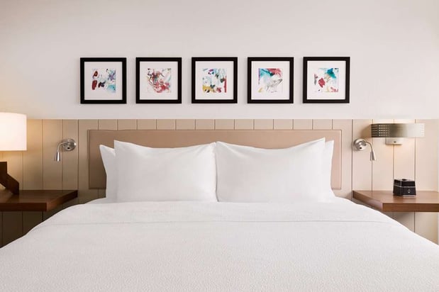 Images Hilton Garden Inn LAX Los Angeles Airport