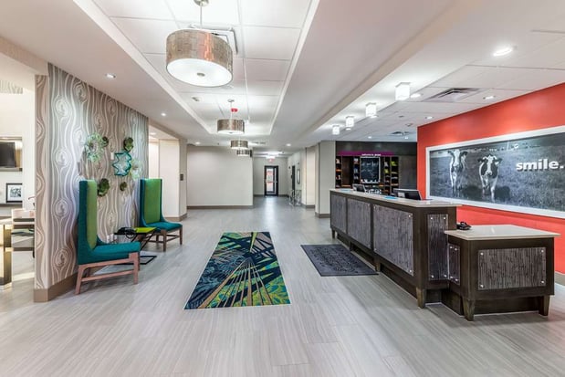 Images Hampton Inn & Suites Pryor