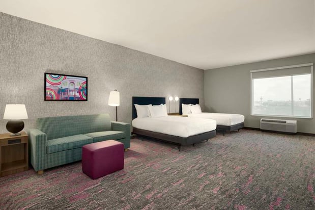 Images Home2 Suites by Hilton San Juan
