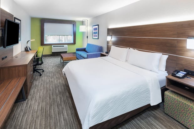 Images Holiday Inn Express & Suites Lafayette-South by IHG