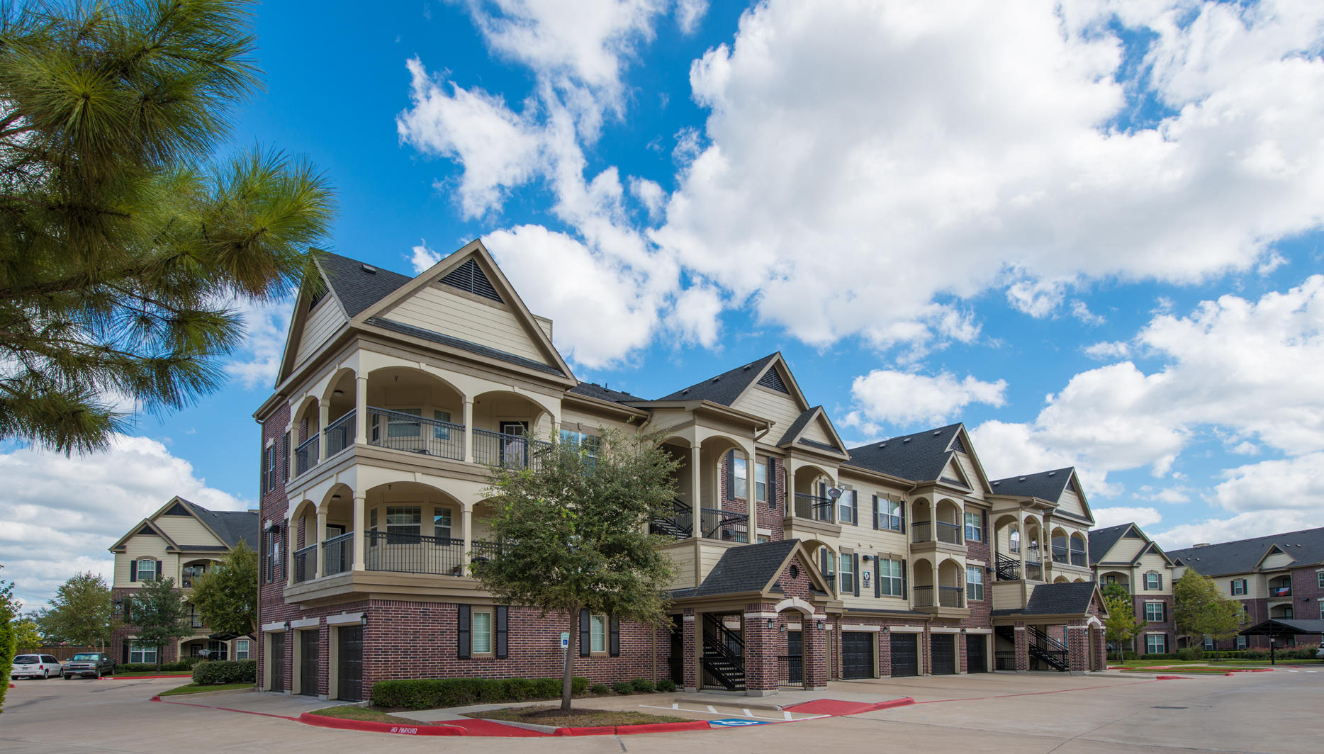 Camden Cypress Creek Apartments Photo