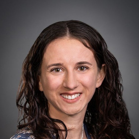 Images Nicole Lotz, Counselor