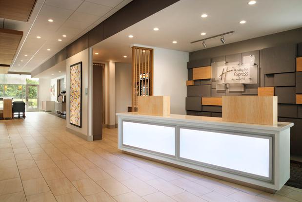 Images Holiday Inn Express & Suites Heath - Newark by IHG