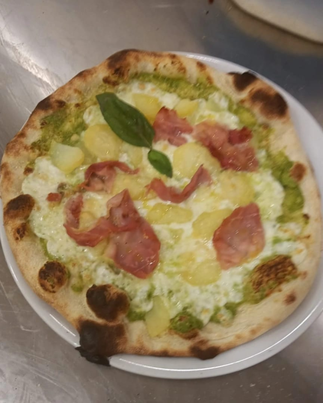 Images Pizzeria 220 G pizzeria siciliana
