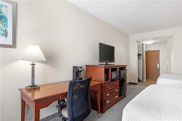 Images Best Western Plus Executive Hotel & Suites