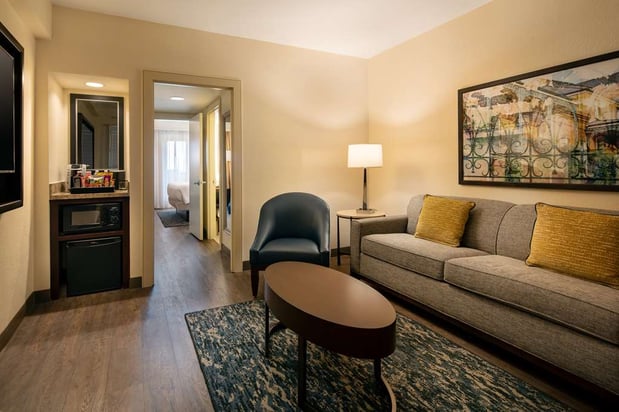 Images Embassy Suites by Hilton New Orleans