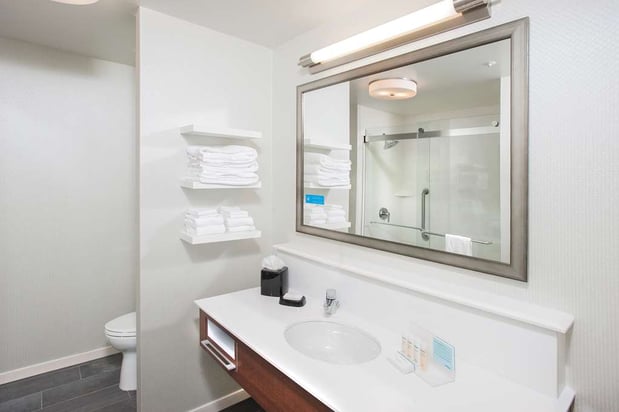Images Hampton Inn & Suites LAX El Segundo