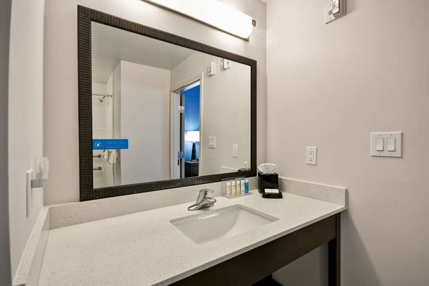 Images Hampton Inn Kenedy