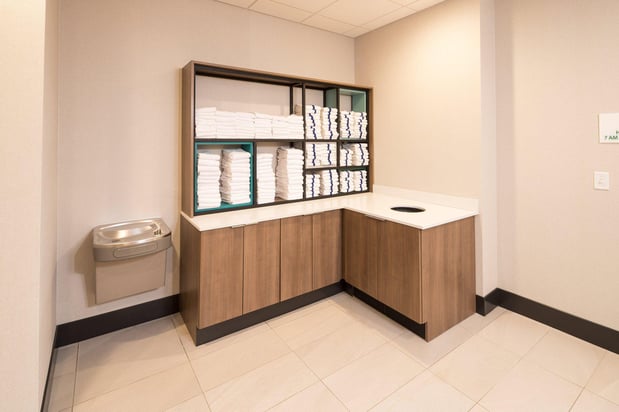 Images Holiday Inn & Suites Detroit - Troy by IHG