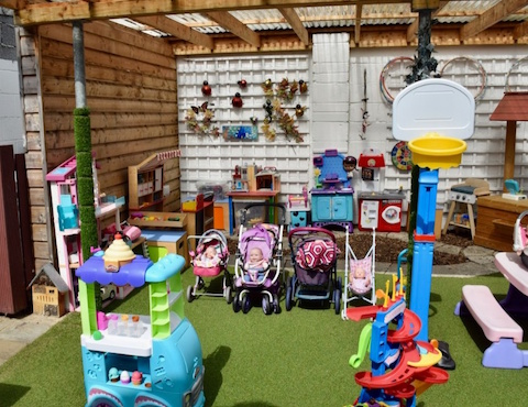 The Childrens Circle 4