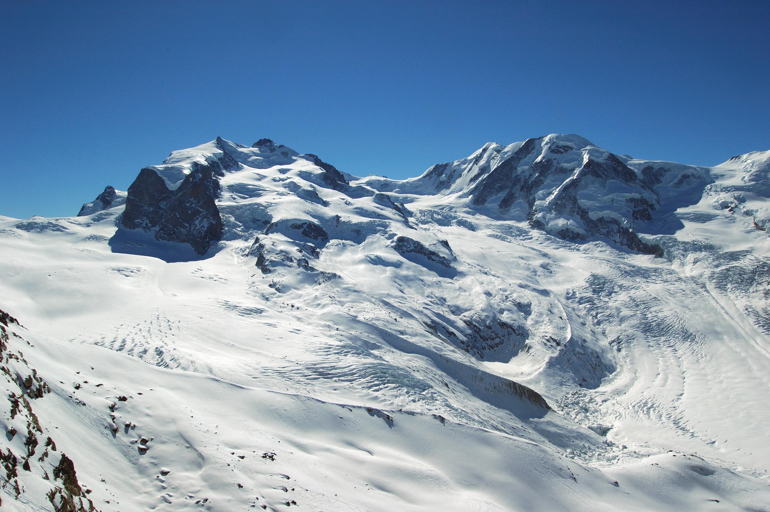 Matterhorn Group AG, Bahnhofstrasse 53 in Zermatt