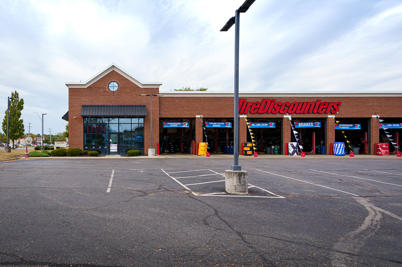 Tire Discounters on 1968 Baltimore Reynoldsburg Rd in Reynoldsburg