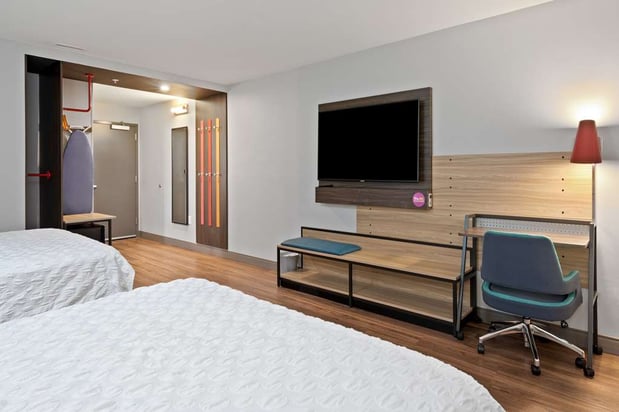 Images Tru by Hilton Sharonville Cincinnati