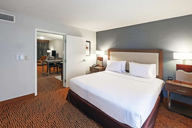 Images Embassy Suites by Hilton Dallas Market Center