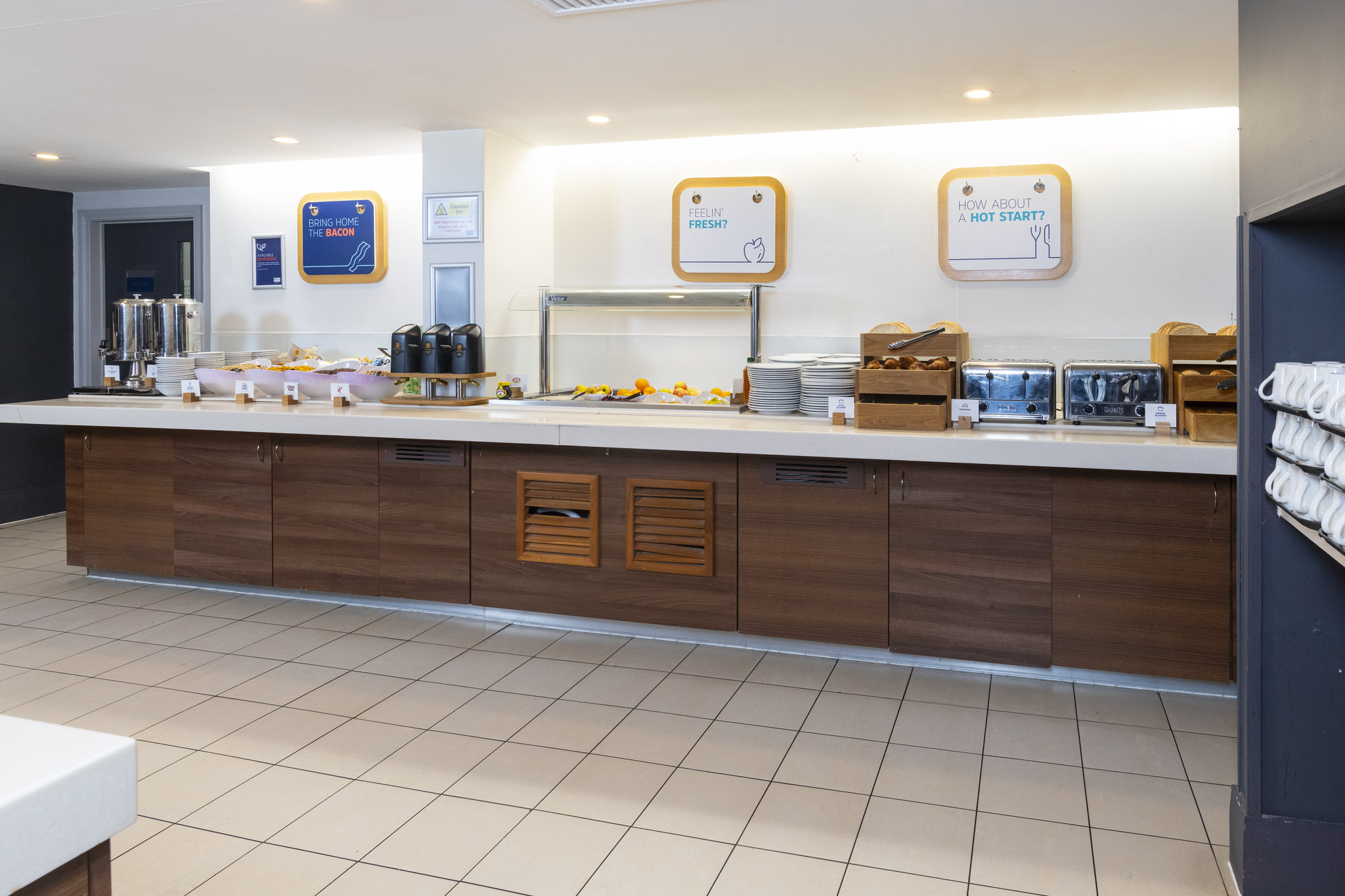 Images Holiday Inn Express Milton Keynes by IHG