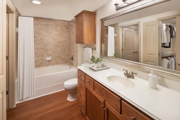 Images Camden Amber Oaks Apartments