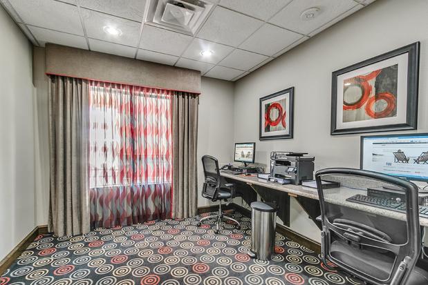 Images Holiday Inn Express & Suites Lubbock South by IHG