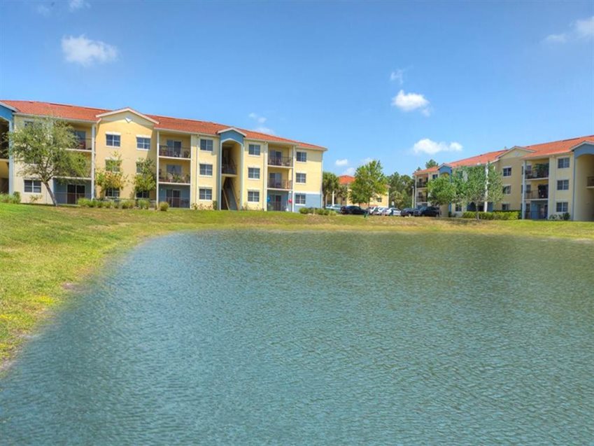 Tuscan Isle Apartments Photo