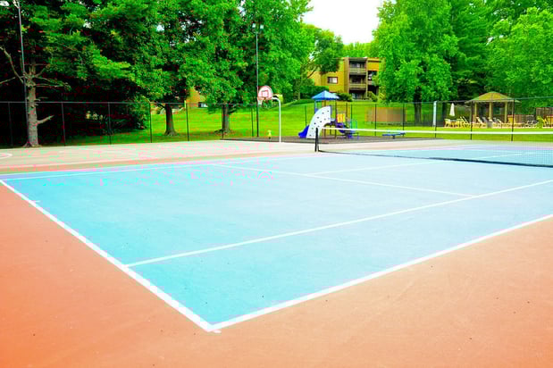 Images Suson Pines Apartments