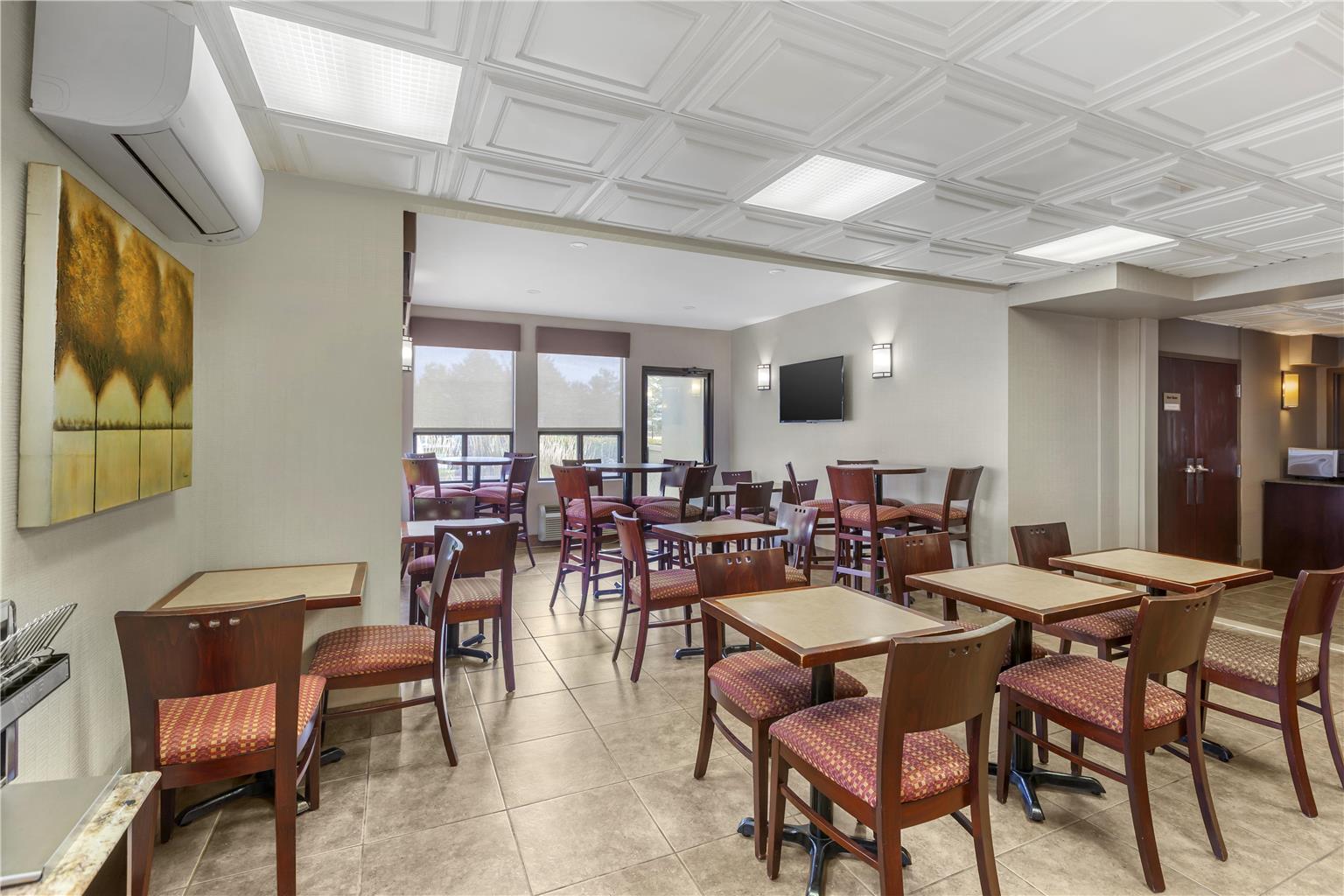 Images Best Western Plus Rose City Suites