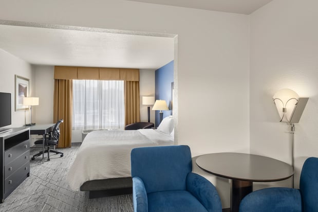 Images Holiday Inn Express & Suites New Buffalo, MI by IHG