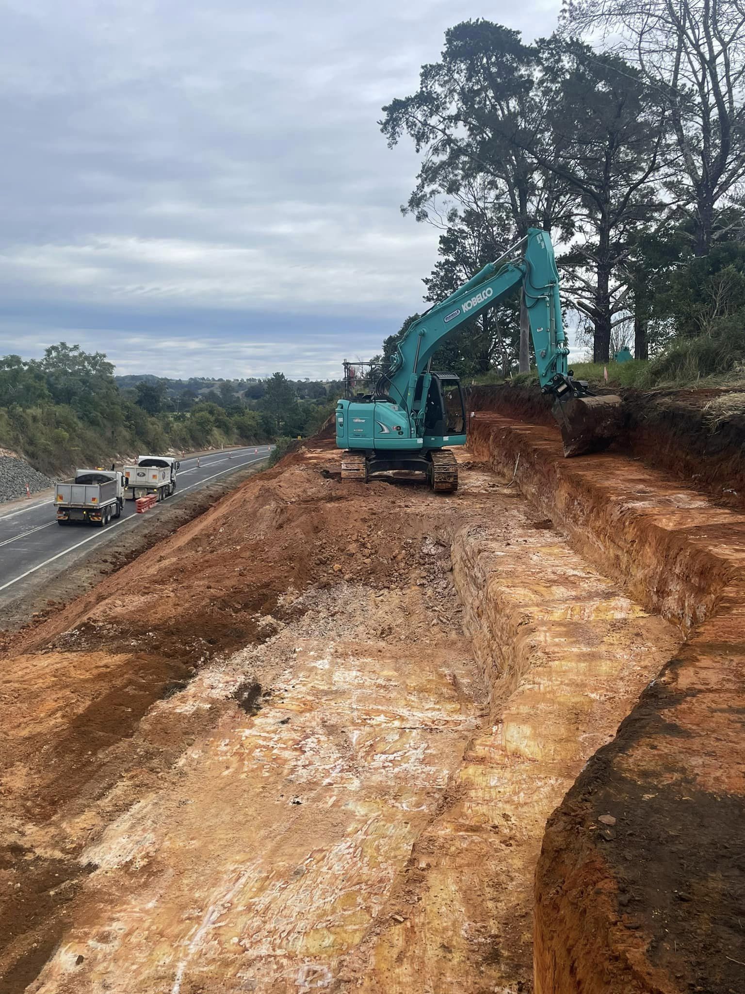 Images Russell's Earthmoving Pty Limited