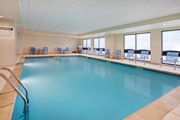 Images Holiday Inn Express & Suites Cincinnati Riverfront by IHG